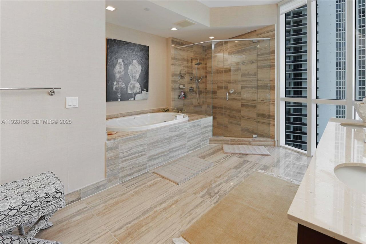 15901 Collins Ave, Unit 1101, Sunny Isles Beach, FL 33160 Photo