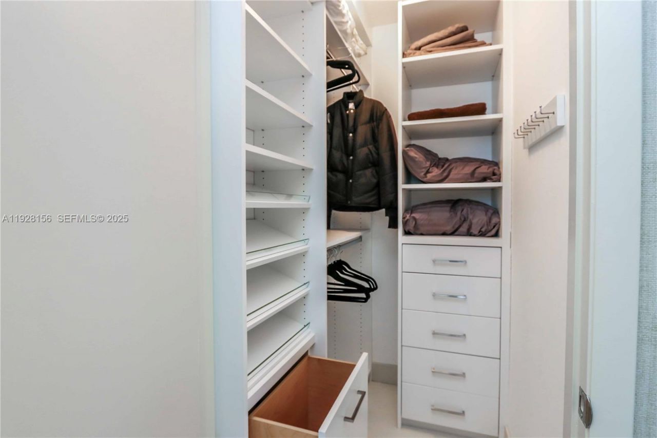 15901 Collins Ave, Unit 1101, Sunny Isles Beach, FL 33160 Photo