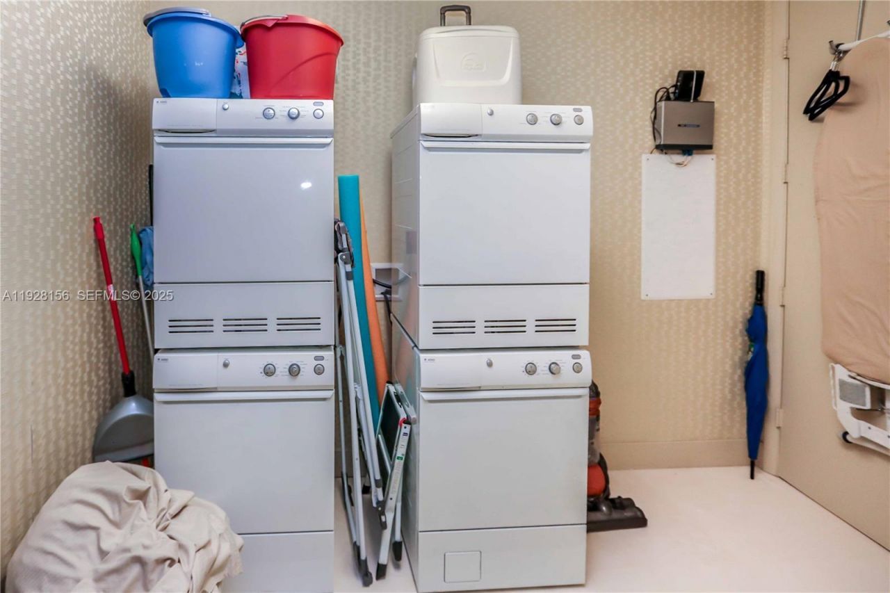 15901 Collins Ave, Unit 1101, Sunny Isles Beach, FL 33160 Photo