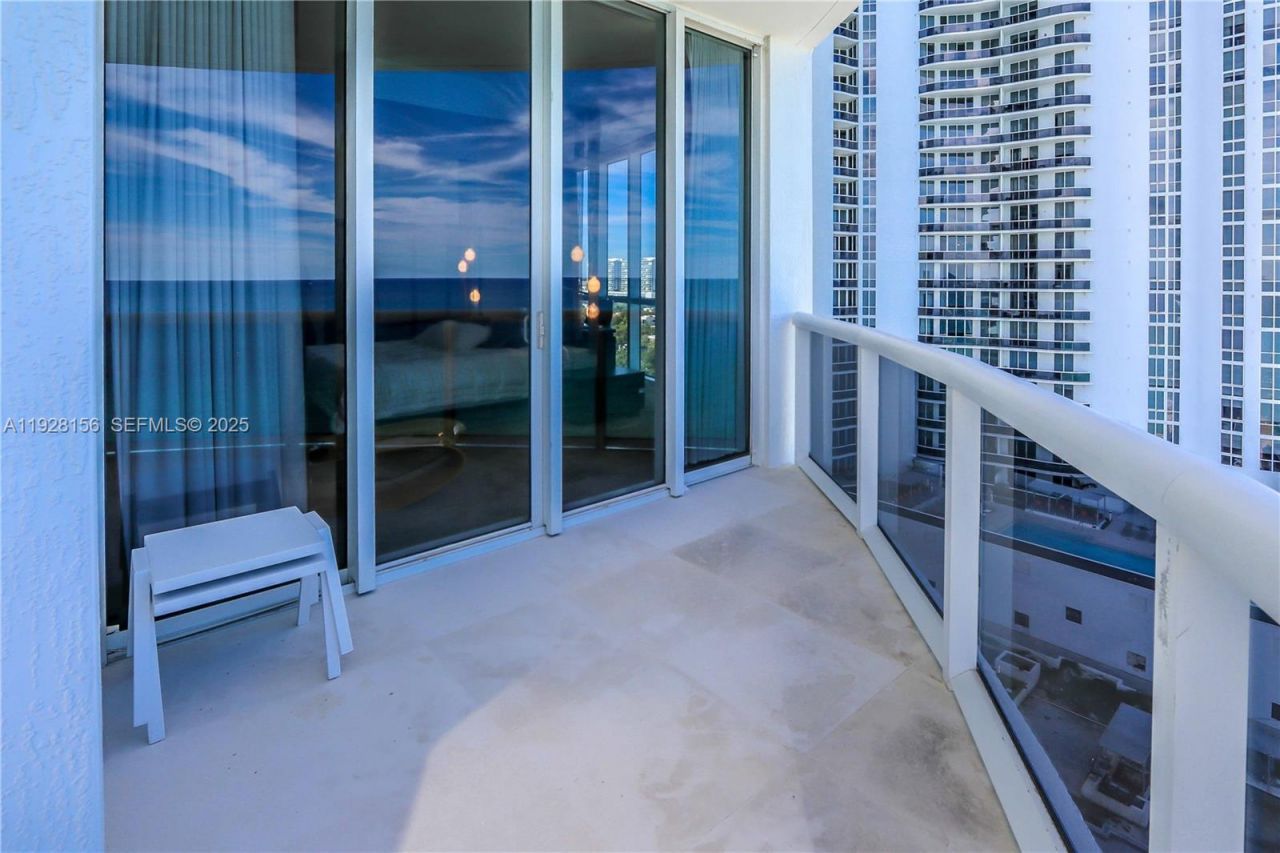 15901 Collins Ave, Unit 1101, Sunny Isles Beach, FL 33160 Photo