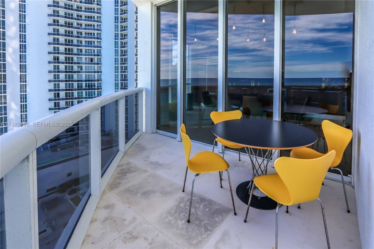 15901 Collins Ave, Unit 1101, Sunny Isles Beach, FL 33160 Photo