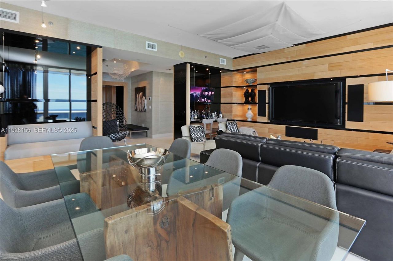 15901 Collins Ave, Unit 1101, Sunny Isles Beach, FL 33160 Photo