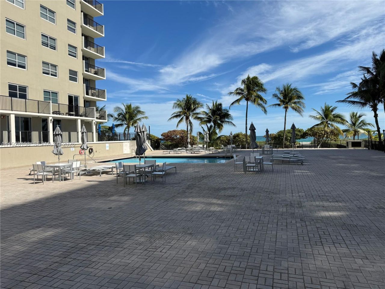 9273 Collins Ave, Unit 207, Surfside, FL 33154 Photo