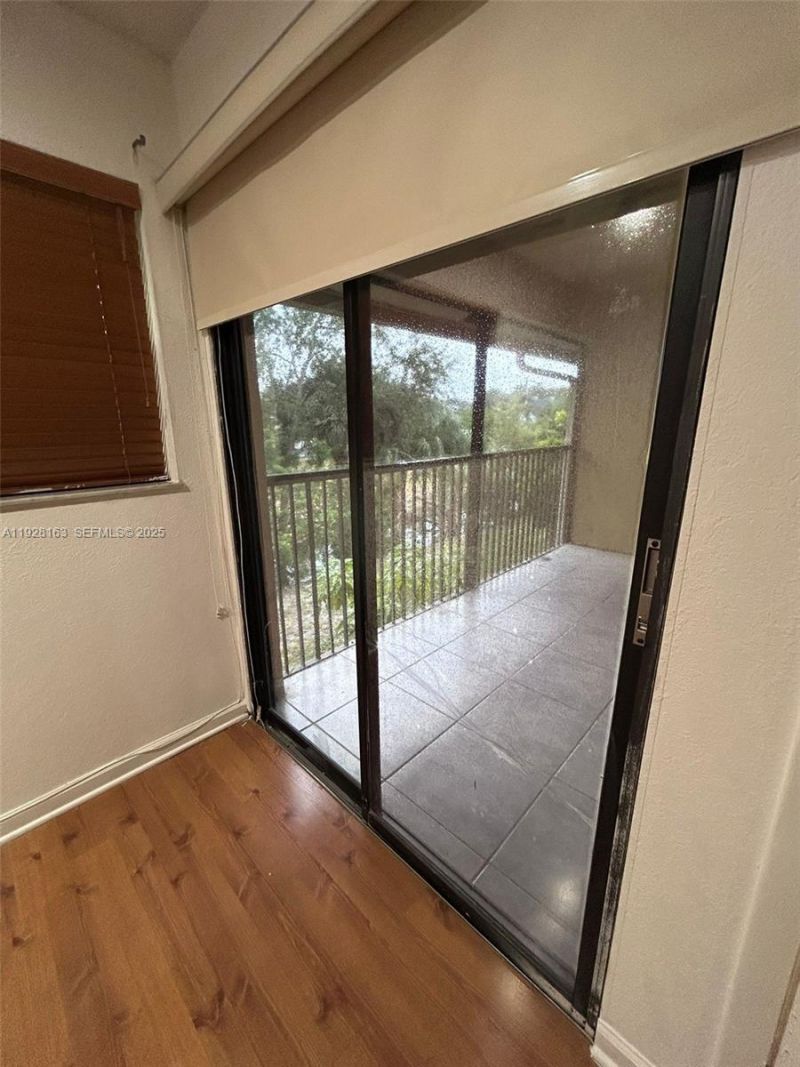 2997 Riverside Dr, Unit 212, Coral Springs, FL 33065 Photo