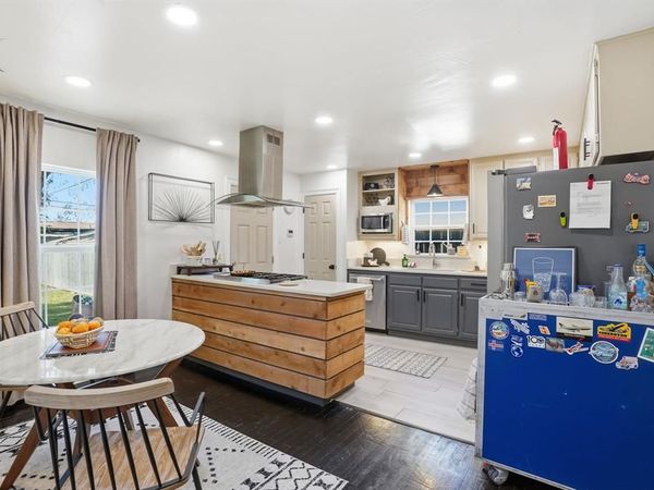 2824 Ryan Avenue, Fort Worth, TX 76110