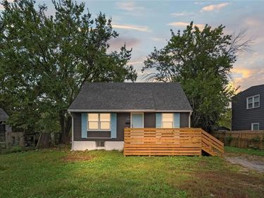 7509 E 50th Street, Raytown, MO 64129