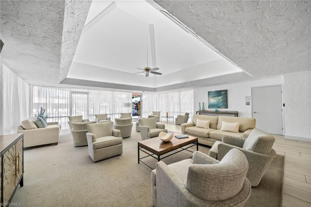 200 Forest Lakes Blvd, Unit 111, Naples, FL 34105 Photo