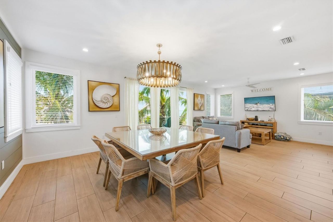 403 20th Place N, Bradenton Beach, FL 34217 Photo