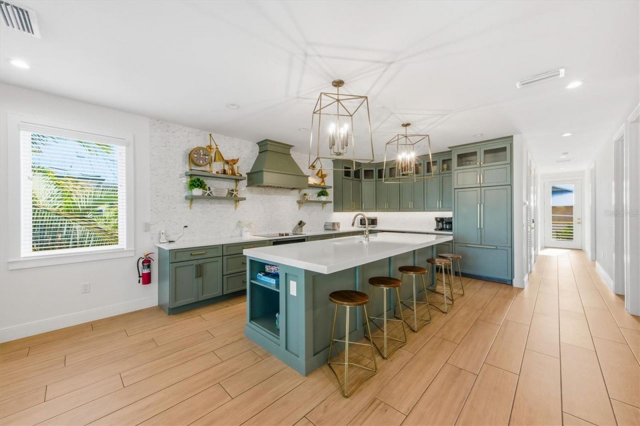 403 20th Place N, Bradenton Beach, FL 34217 Photo