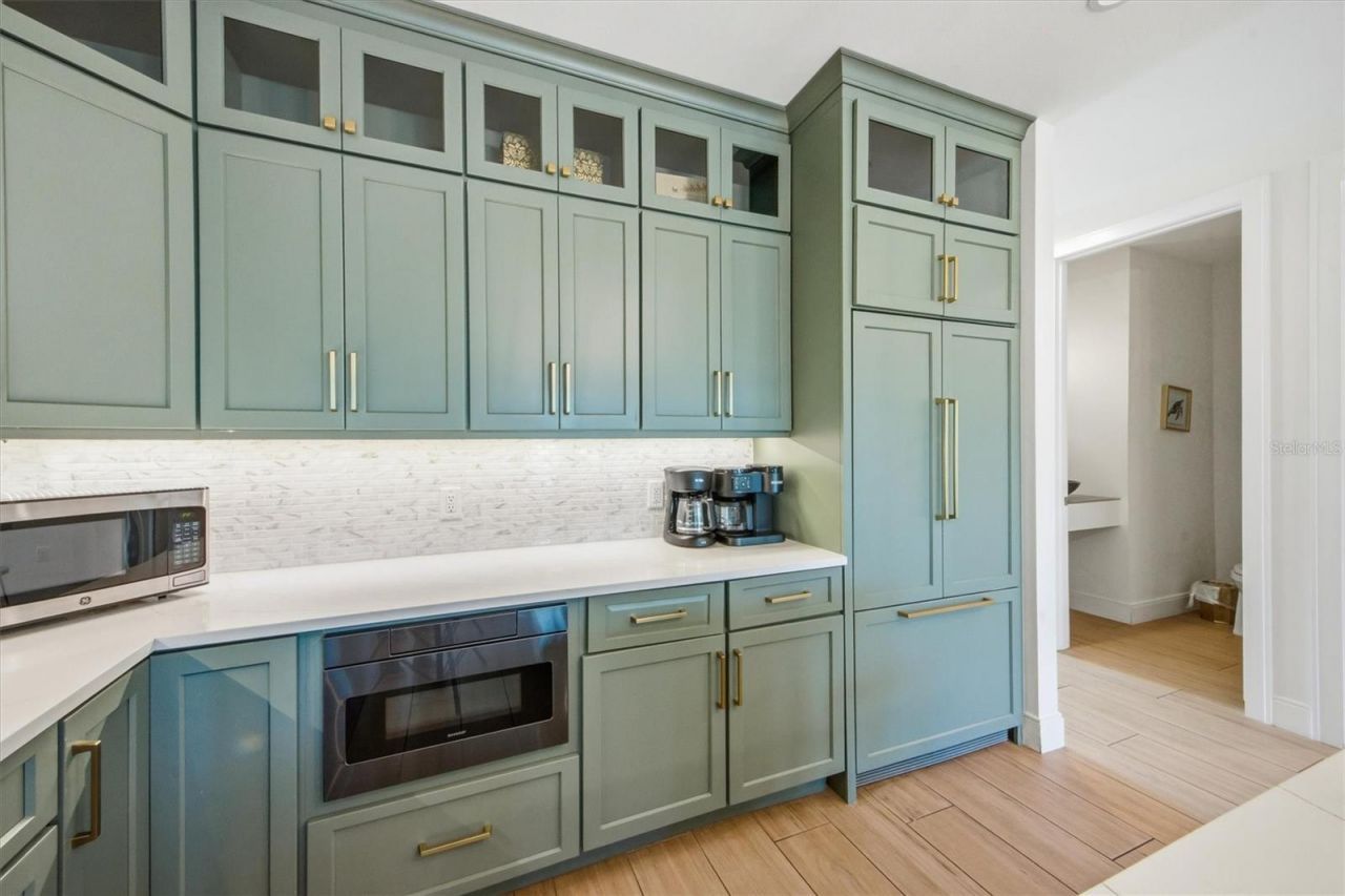 403 20th Place N, Bradenton Beach, FL 34217 Photo