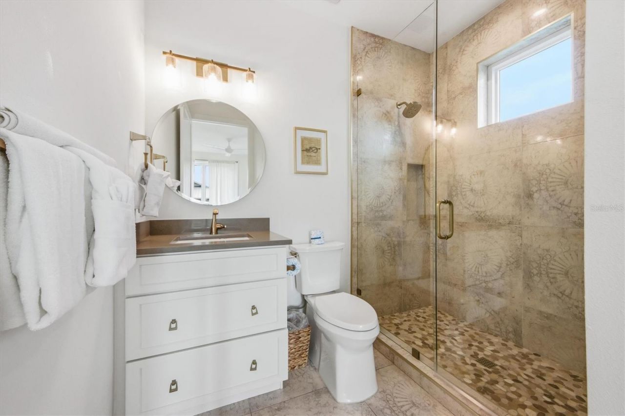 403 20th Place N, Bradenton Beach, FL 34217 Photo