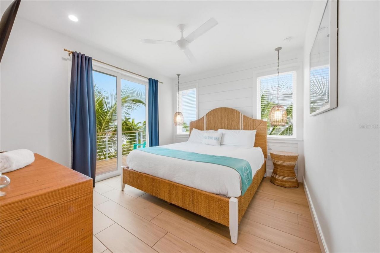 403 20th Place N, Bradenton Beach, FL 34217 Photo