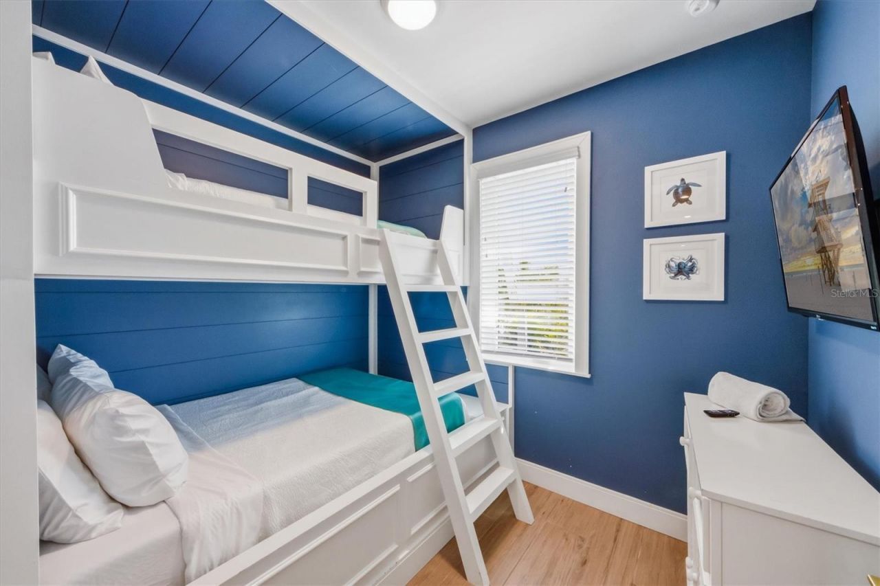 403 20th Place N, Bradenton Beach, FL 34217 Photo