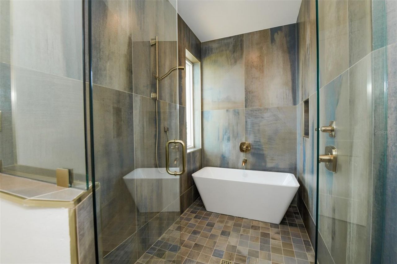 403 20th Place N, Bradenton Beach, FL 34217 Photo