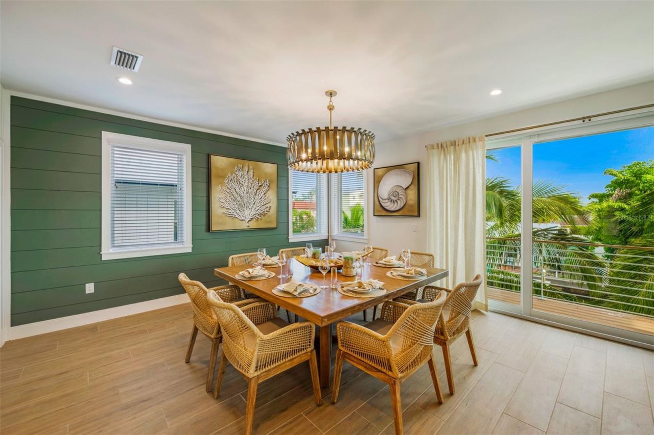 403 20th Place N, Bradenton Beach, FL 34217 Photo