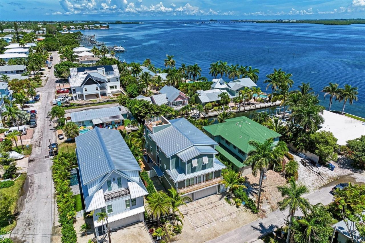 403 20th Place N, Bradenton Beach, FL 34217 Photo