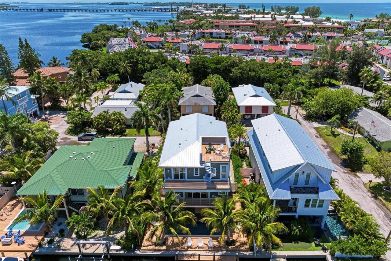 403 20th Place N, Bradenton Beach, FL 34217 Photo