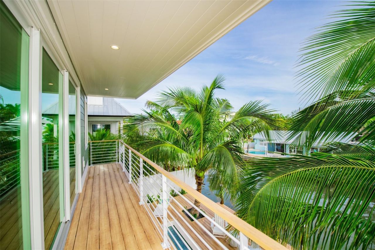 403 20th Place N, Bradenton Beach, FL 34217 Photo