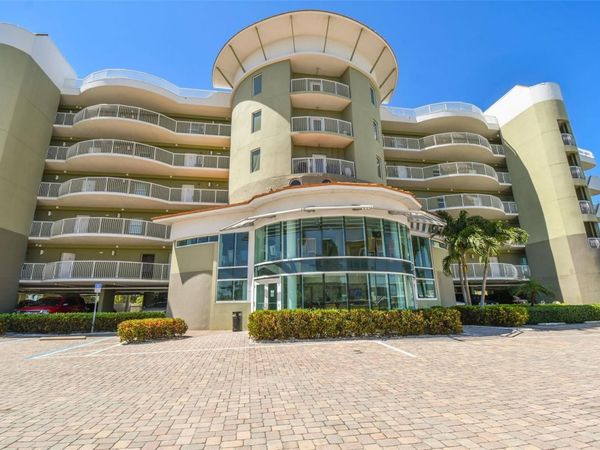 11605 GULF BOULEVARD, Unit 208, TREASURE ISLAND, FL 33706