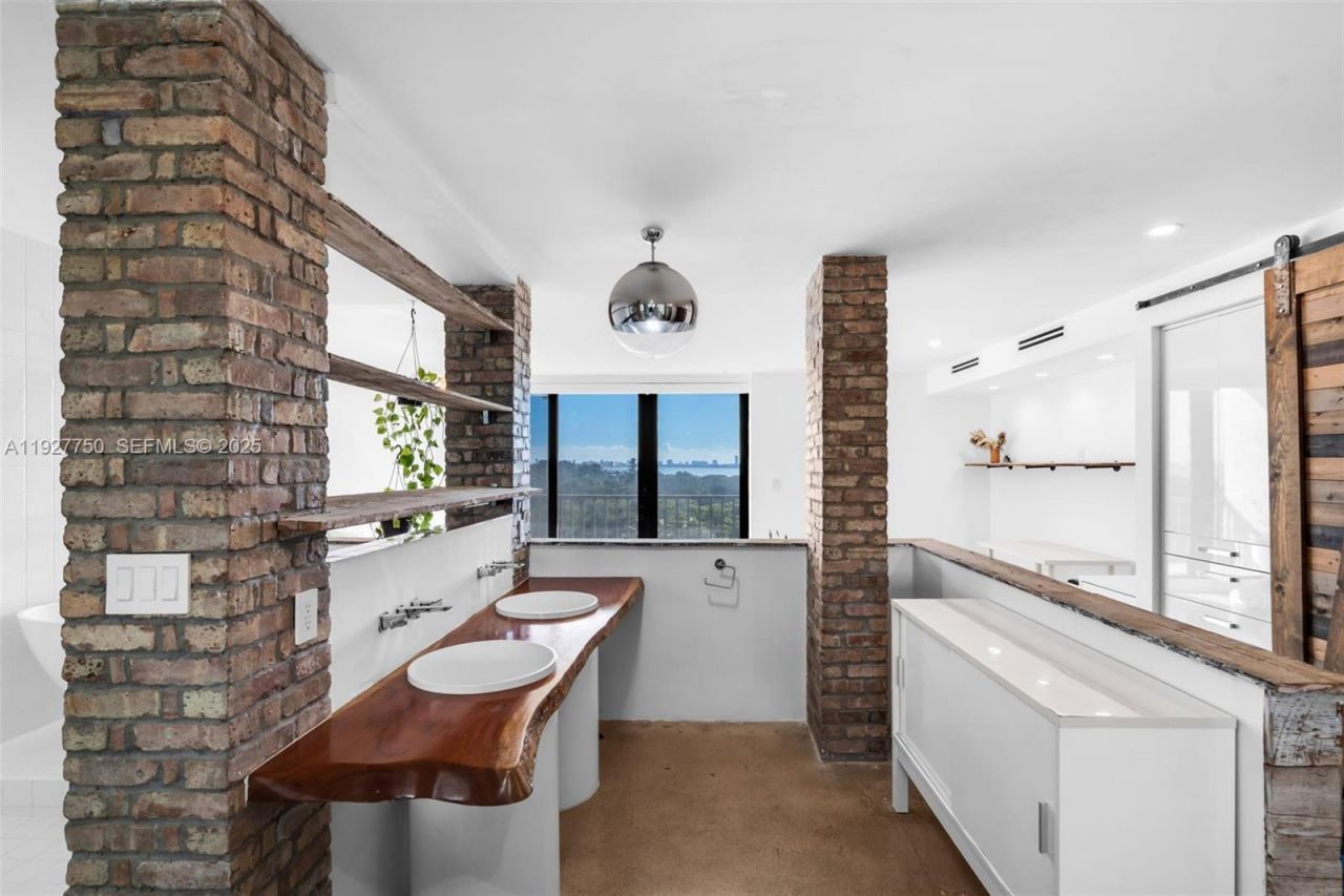 5701 Biscayne Blvd, Unit PH-9, Miami, FL 33137 Photo