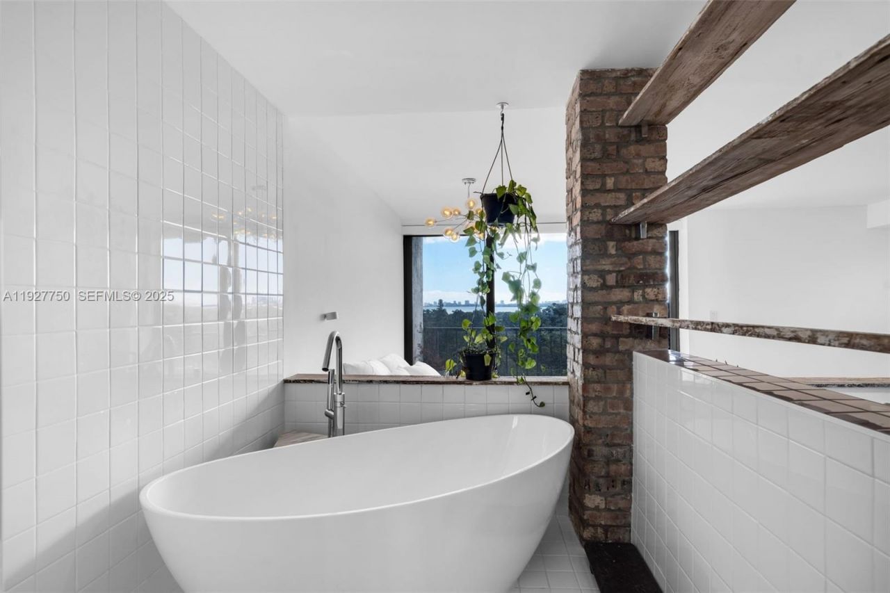 5701 Biscayne Blvd, Unit PH-9, Miami, FL 33137 Photo