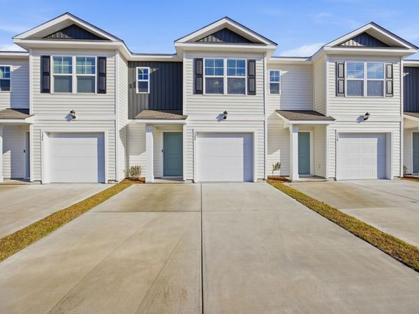 322 Honeystone St, Conway, SC 29526