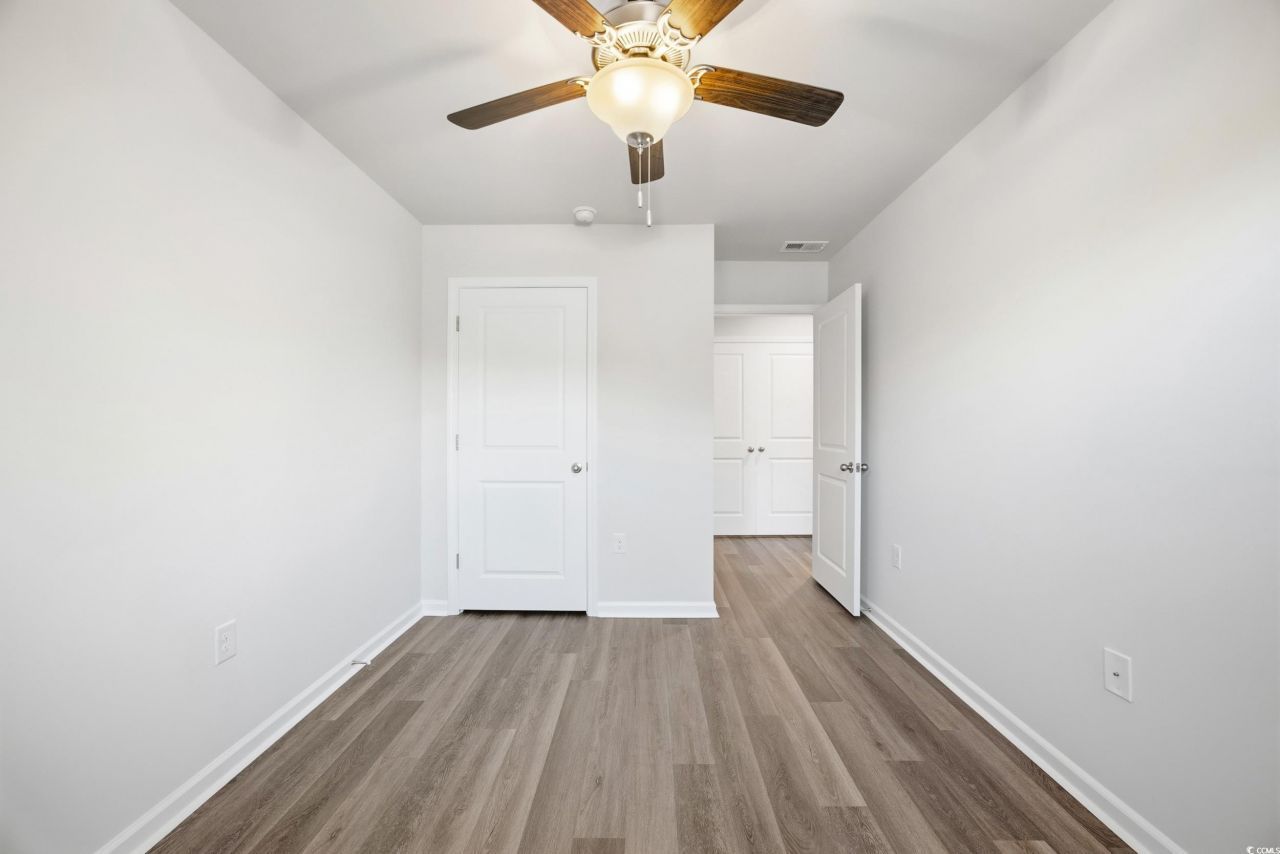 322 Honeystone St Photo 22