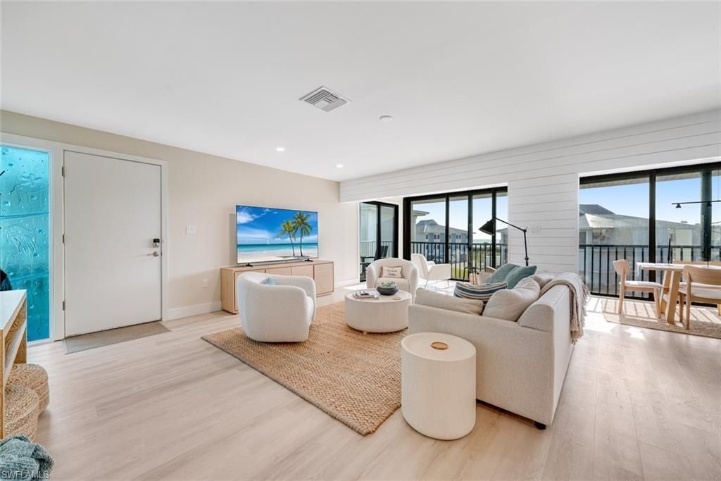 1341 Middle Gulf Dr, Unit 3D, Sanibel, FL 33957 Photo