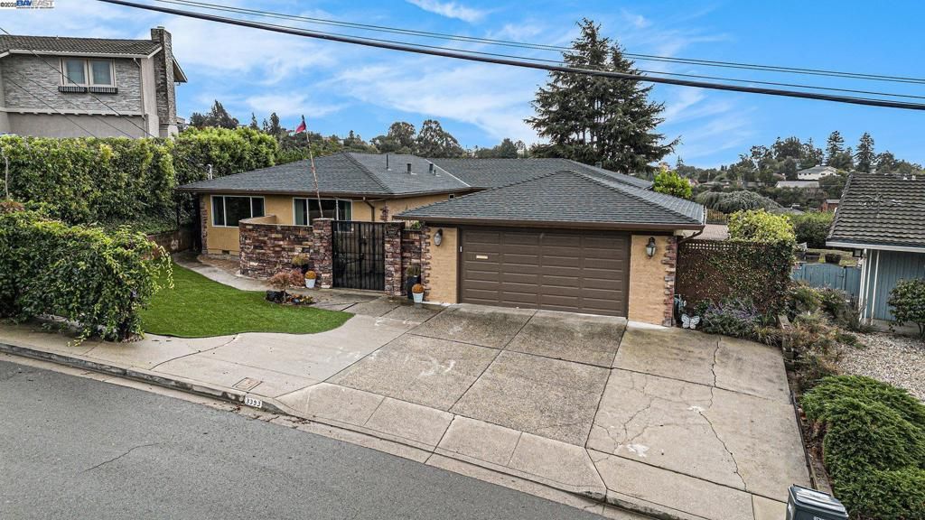 3393 Oakes Dr, Hayward, CA 94542 Main Photo
