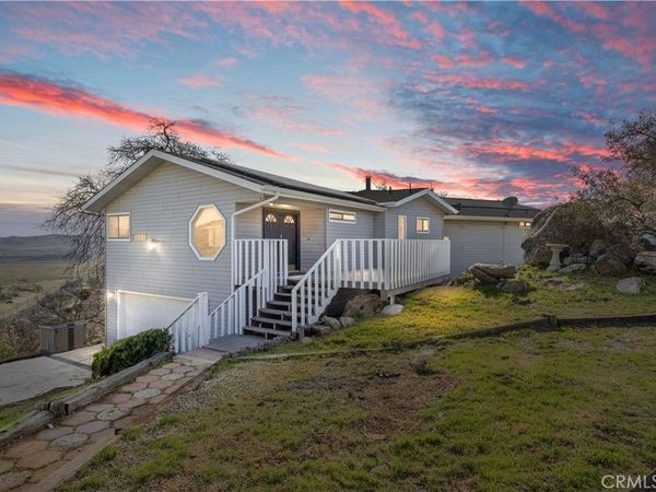 29300 Elkhorn Place, Tehachapi, CA 93561