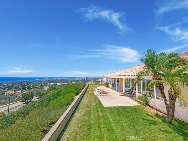 33 Montecito Drive, Corona Del Mar, CA 92625