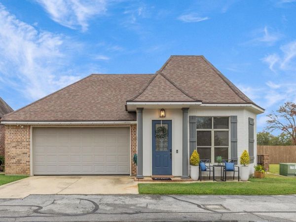 115 Woodbranch Court , Lafayette, LA 70503