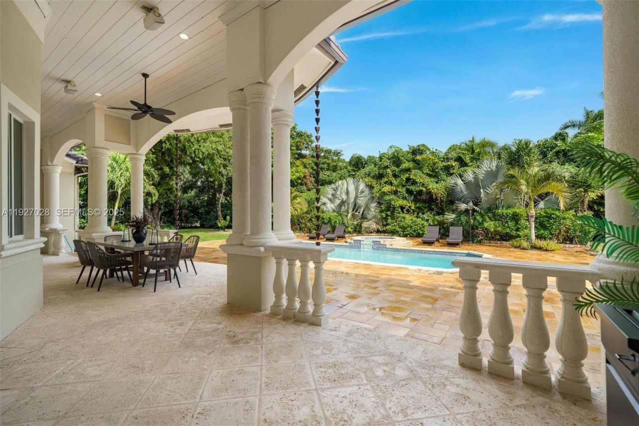 6890 SW 94th St, Pinecrest, FL 33156 Photo