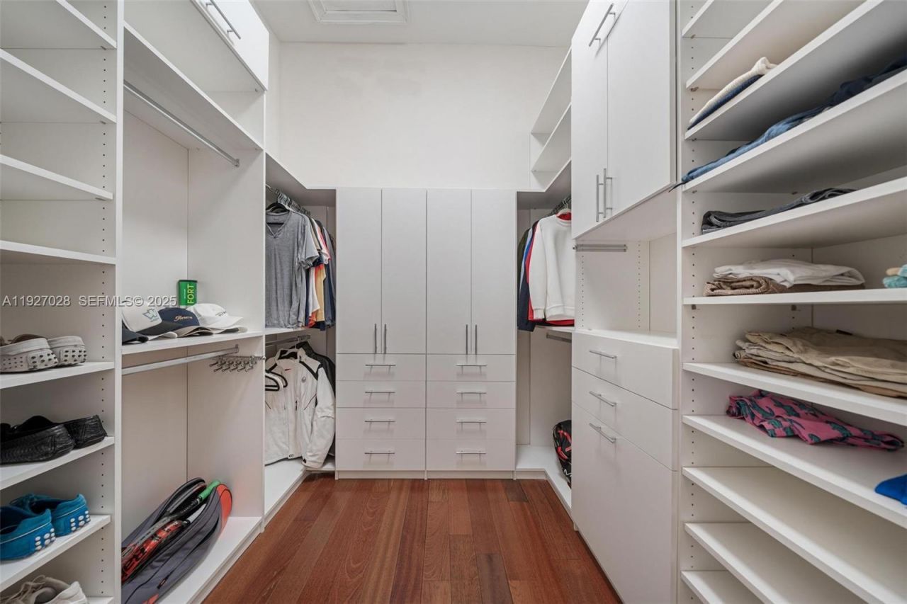 6890 SW 94th St, Pinecrest, FL 33156 Photo