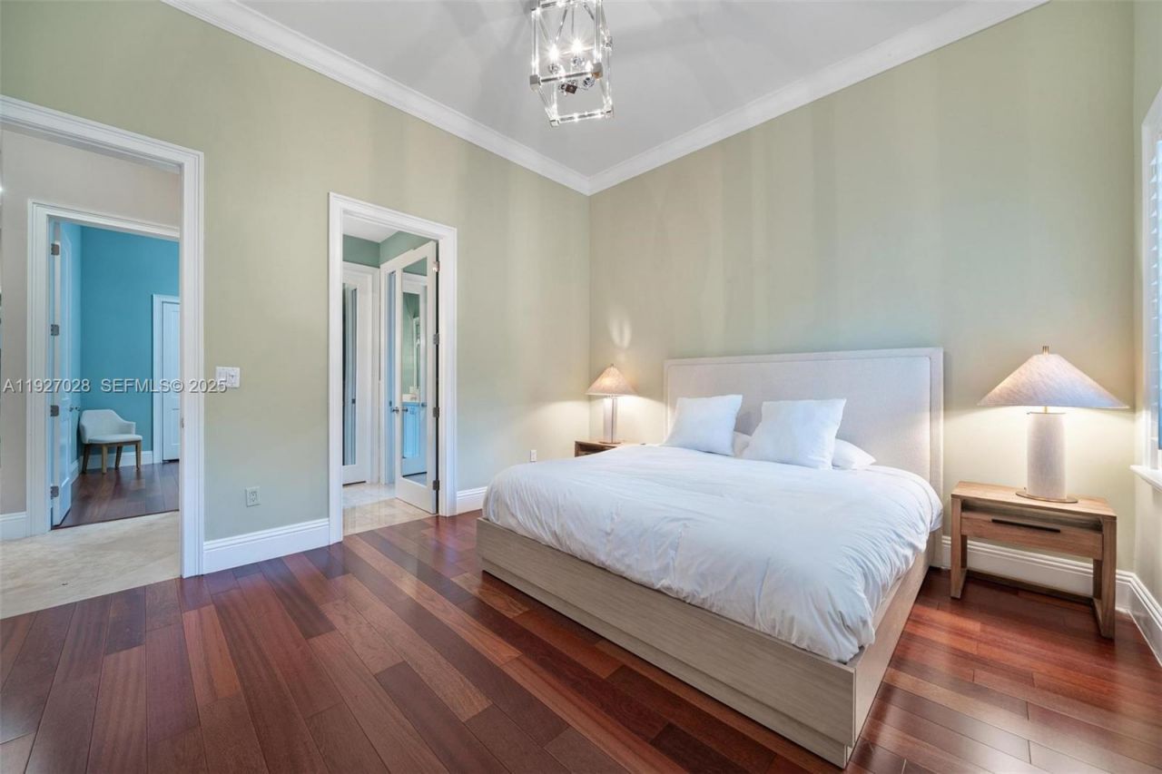 6890 SW 94th St, Pinecrest, FL 33156 Photo