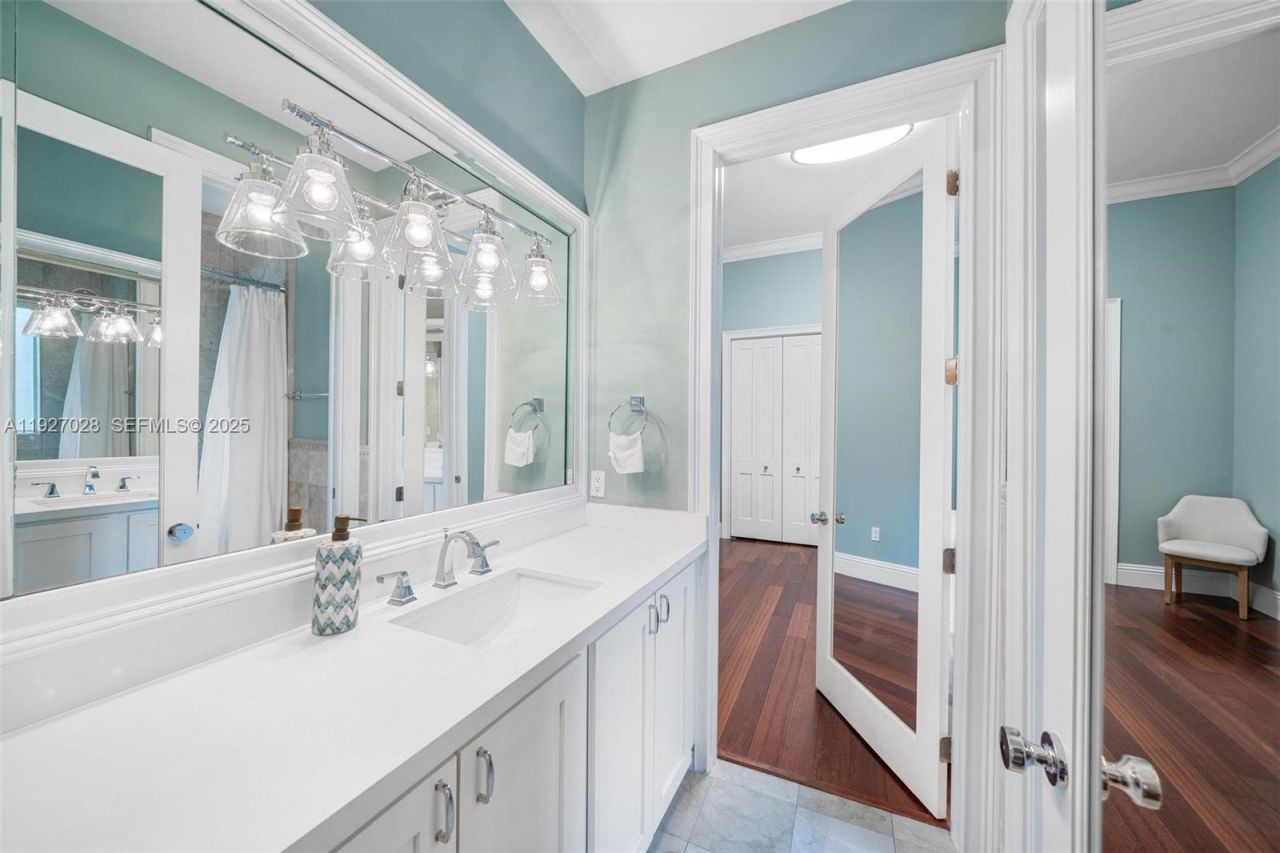 6890 SW 94th St, Pinecrest, FL 33156 Photo