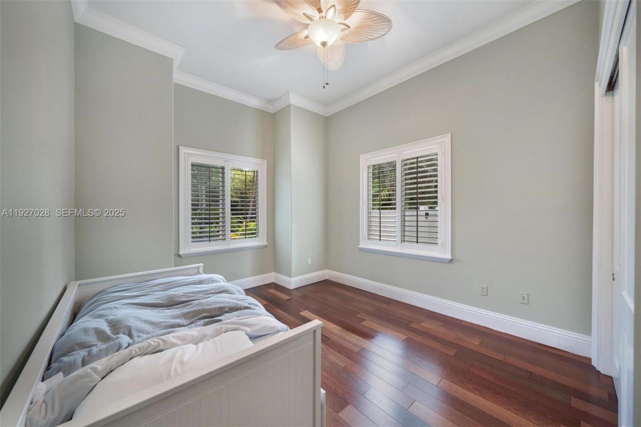 6890 SW 94th St, Pinecrest, FL 33156 Photo