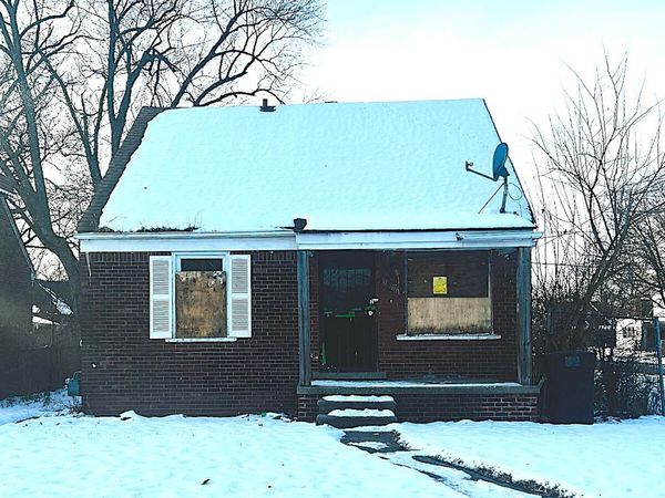 8907 Cloverlawn Street, Detroit, MI 48204