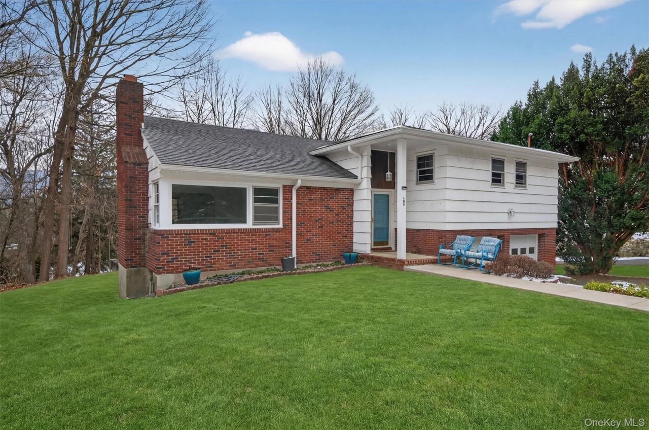 152 Old State Road, Highland Falls, NY 10928 Main Photo