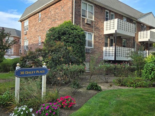 30 Daley Place, Unit 146, Lynbrook, NY 11563