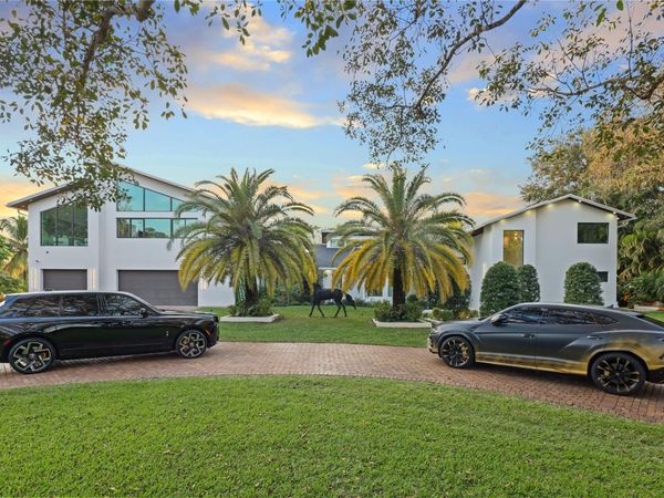 5251 NW 80th Ter, Parkland, FL 33067