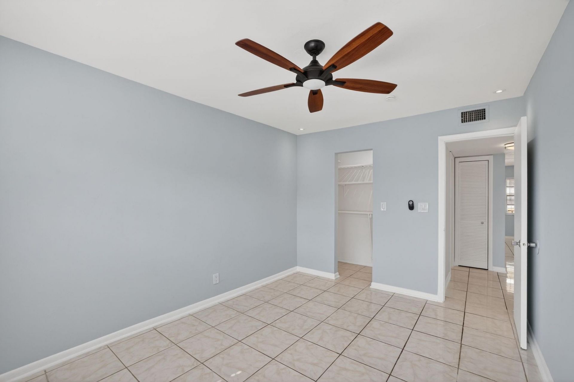 4051 NE 13th Avenue, Unit 77, Oakland Park, FL 33334 Photo