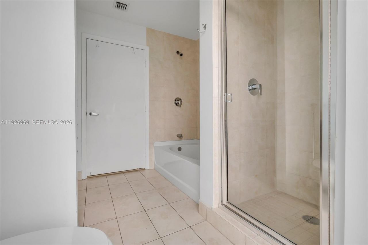 1900 N Bayshore Dr, Unit PH 5006, Miami, FL 33132 Photo