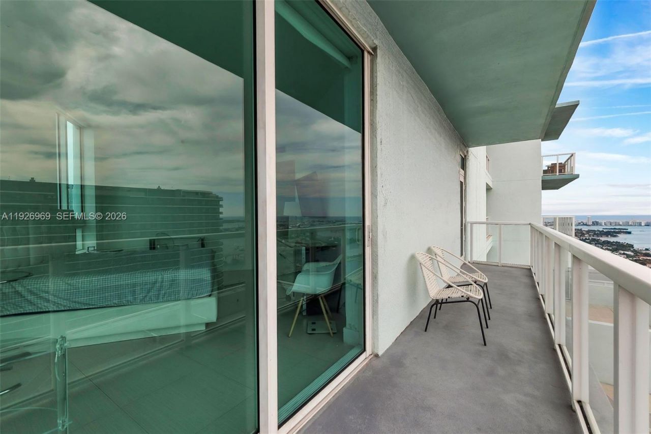 1900 N Bayshore Dr, Unit PH 5006, Miami, FL 33132 Photo