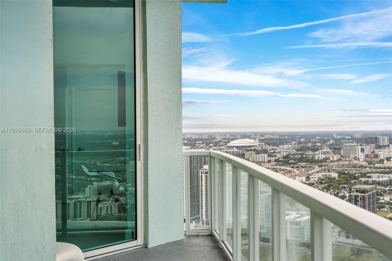 1900 N Bayshore Dr, Unit PH 5006, Miami, FL 33132 Photo