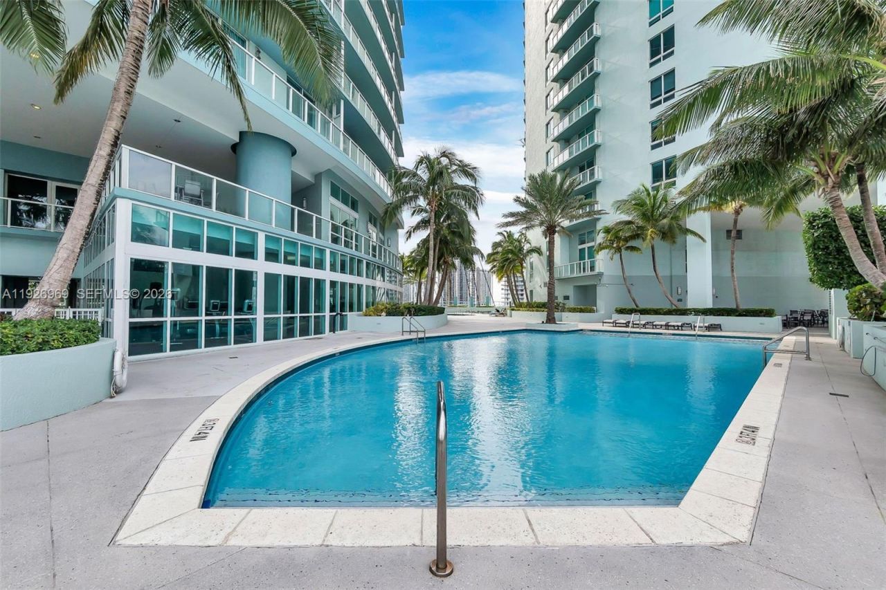 1900 N Bayshore Dr, Unit PH 5006, Miami, FL 33132 Photo