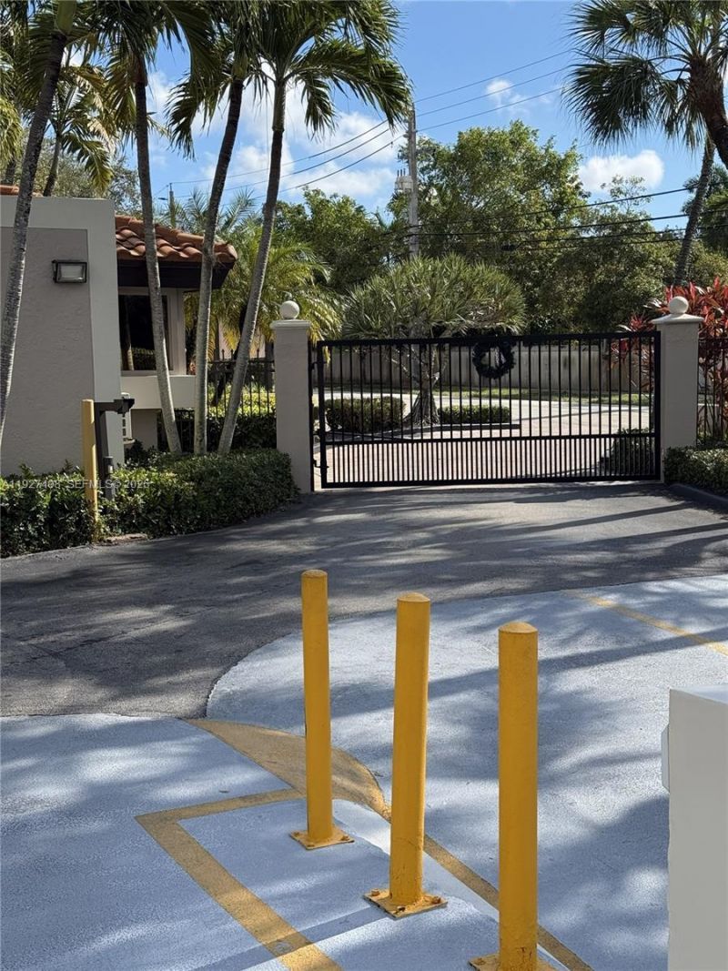 9001 SW 94th St, Unit 208, Miami, FL 33176 Photo