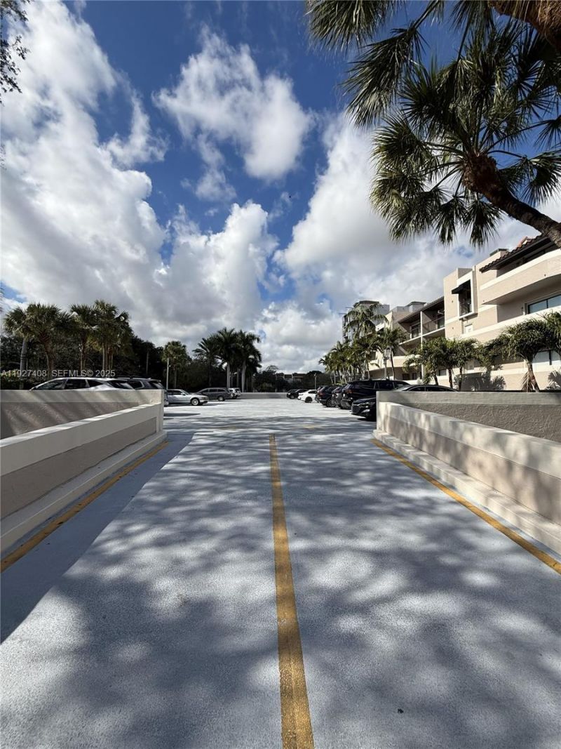 9001 SW 94th St, Unit 208, Miami, FL 33176 Photo