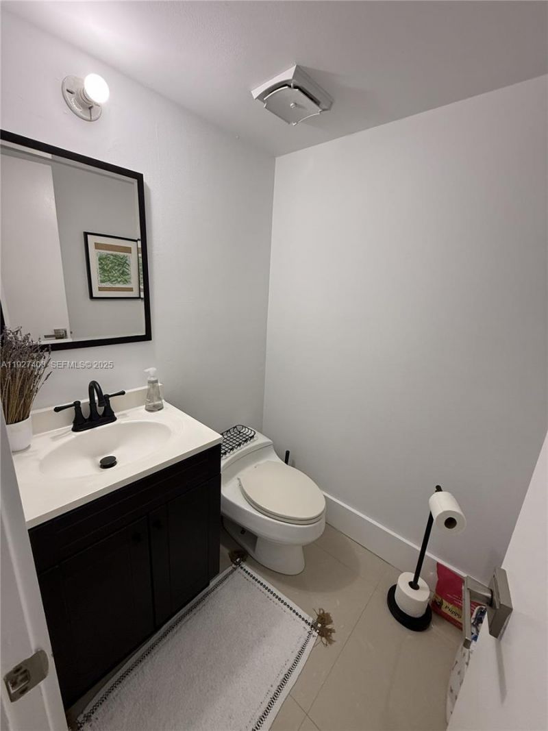 9001 SW 94th St, Unit 208, Miami, FL 33176 Photo