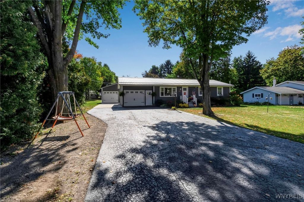 1757 Saint Charles Place, Marilla, NY 14102 Main Photo